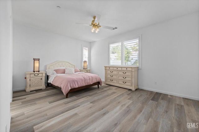 14222 Barbon Beck Avenue, Bakersfield, CA 93311