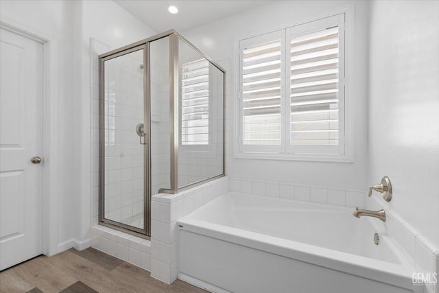 14222 Barbon Beck Avenue, Bakersfield, CA 93311