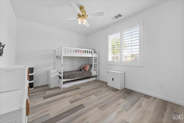 14222 Barbon Beck Avenue, Bakersfield, CA 93311