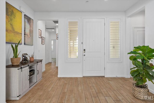 14222 Barbon Beck Avenue, Bakersfield, CA 93311