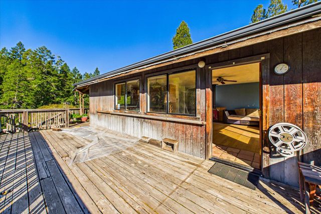 3826 Thomas Road, Miranda, CA 95553