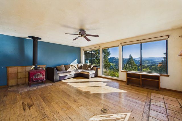 3826 Thomas Road, Miranda, CA 95553