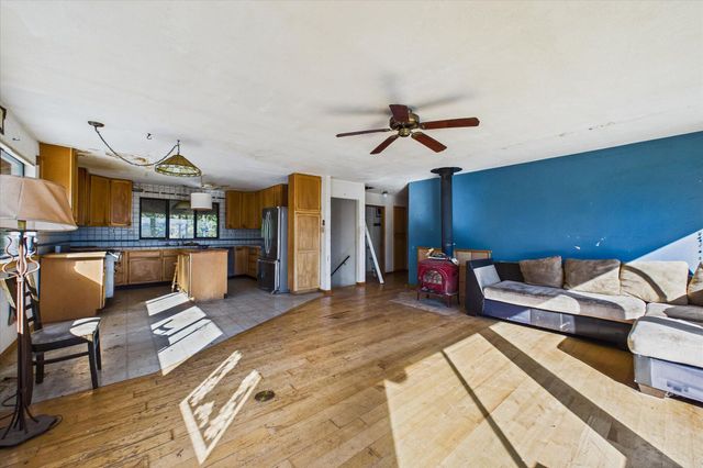 3826 Thomas Road, Miranda, CA 95553