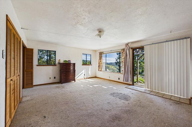 3826 Thomas Road, Miranda, CA 95553