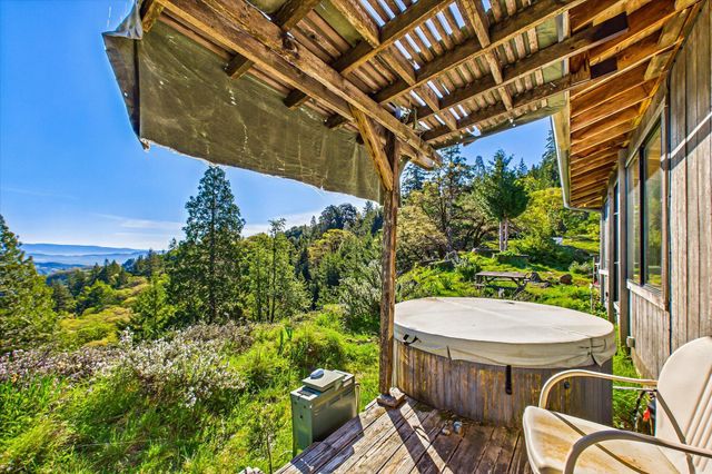 3826 Thomas Road, Miranda, CA 95553