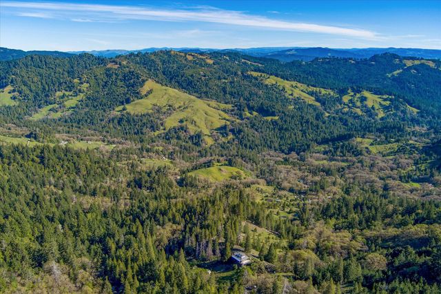 3826 Thomas Road, Miranda, CA 95553