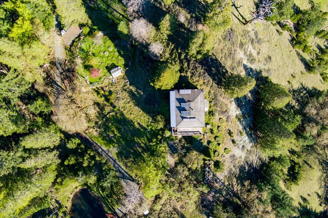 3826 Thomas Road, Miranda, CA 95553