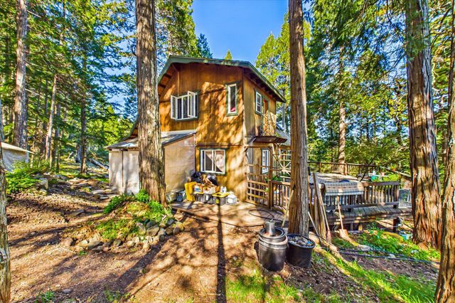 3826 Thomas Road, Miranda, CA 95553