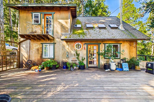 3826 Thomas Road, Miranda, CA 95553