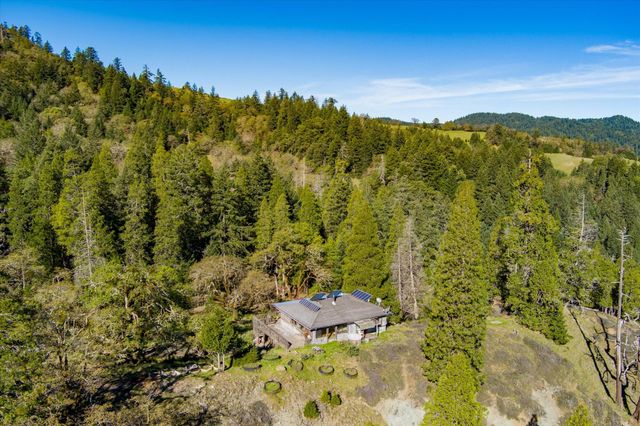 3826 Thomas Road, Miranda, CA 95553