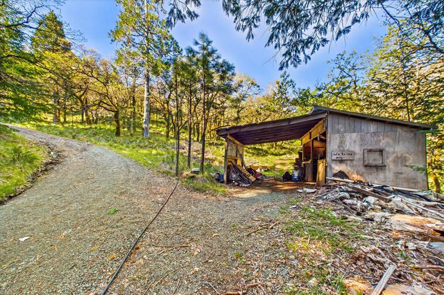 3826 Thomas Road, Miranda, CA 95553