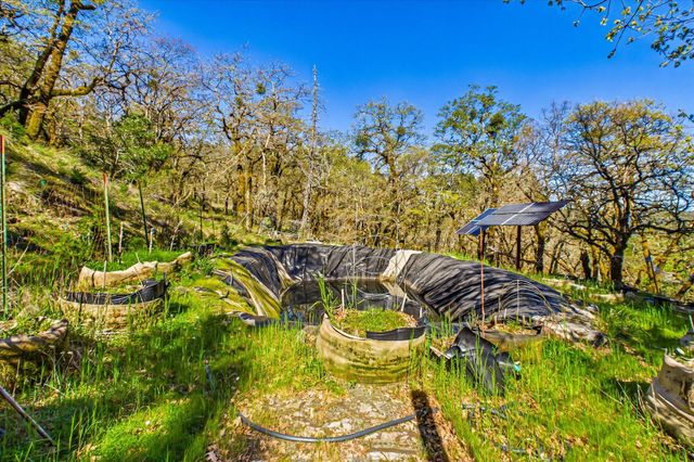 3826 Thomas Road, Miranda, CA 95553