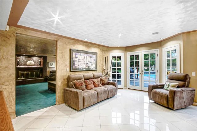 7954 Thoroughbred, Rancho Cucamonga, CA 91701