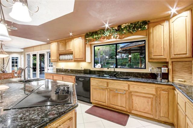 7954 Thoroughbred, Rancho Cucamonga, CA 91701