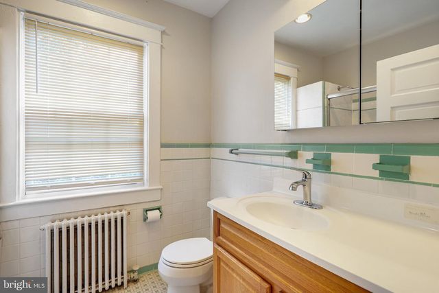 1619 S MONROE ST, Arlington, VA 22204