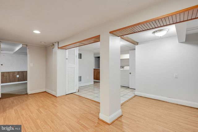 1619 S MONROE ST, Arlington, VA 22204