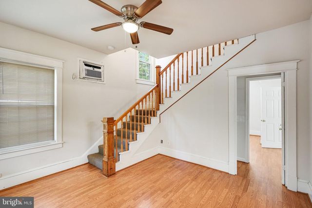 1619 S MONROE ST, Arlington, VA 22204