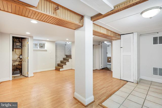 1619 S MONROE ST, Arlington, VA 22204