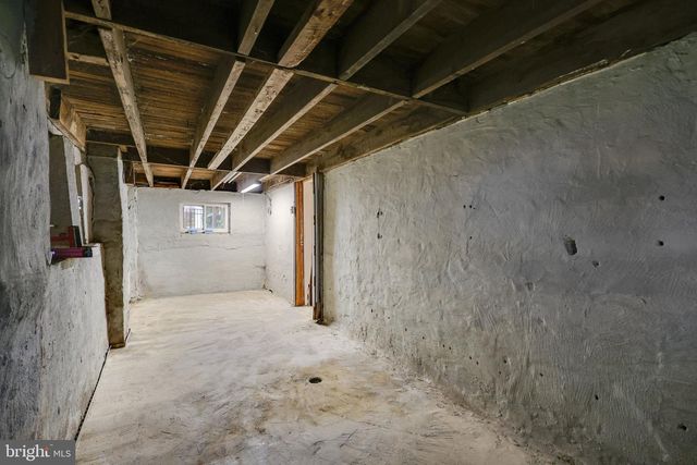 1619 S MONROE ST, Arlington, VA 22204