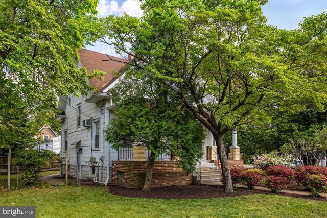 1619 S MONROE ST, Arlington, VA 22204