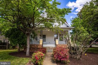 1619 S MONROE ST, Arlington, VA 22204