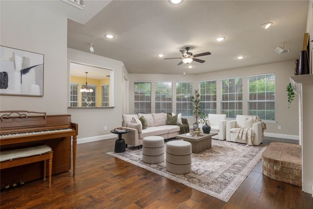 9705 Southern Hills Drive, Plano, TX 75025