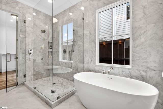 7 Crossmoor Circle, Greenville, SC 29607