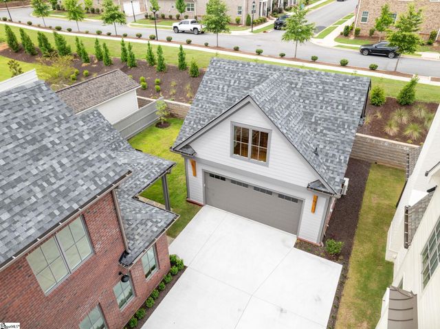 7 Crossmoor Circle, Greenville, SC 29607