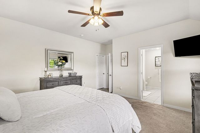 1237 Rushmore Drive, Burleson, TX 76028