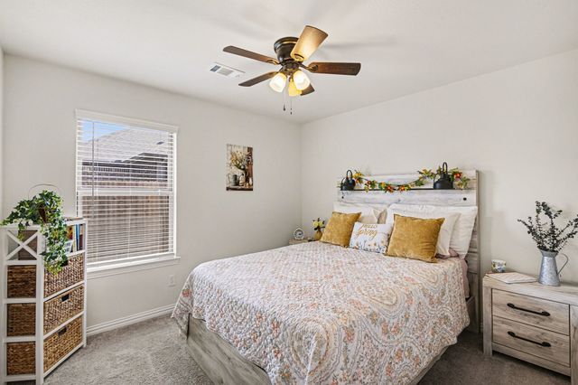 1237 Rushmore Drive, Burleson, TX 76028