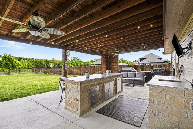 1237 Rushmore Drive, Burleson, TX 76028