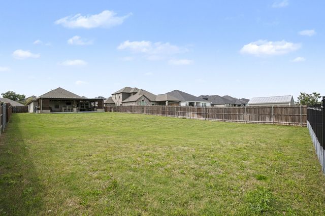 1237 Rushmore Drive, Burleson, TX 76028