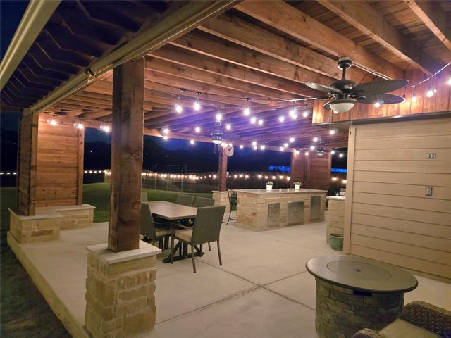 1237 Rushmore Drive, Burleson, TX 76028