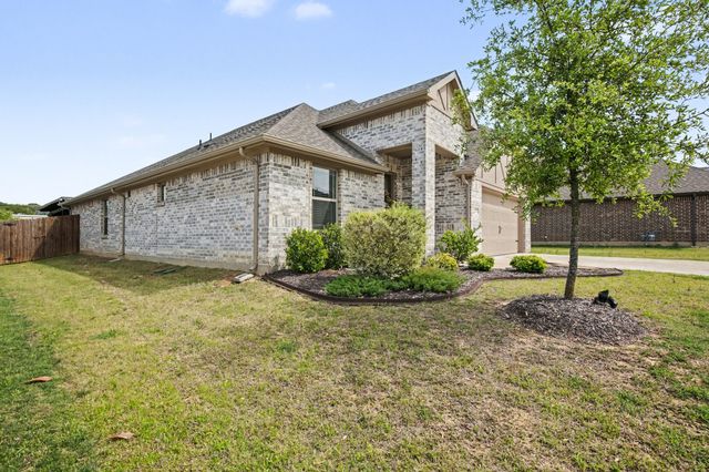 1237 Rushmore Drive, Burleson, TX 76028