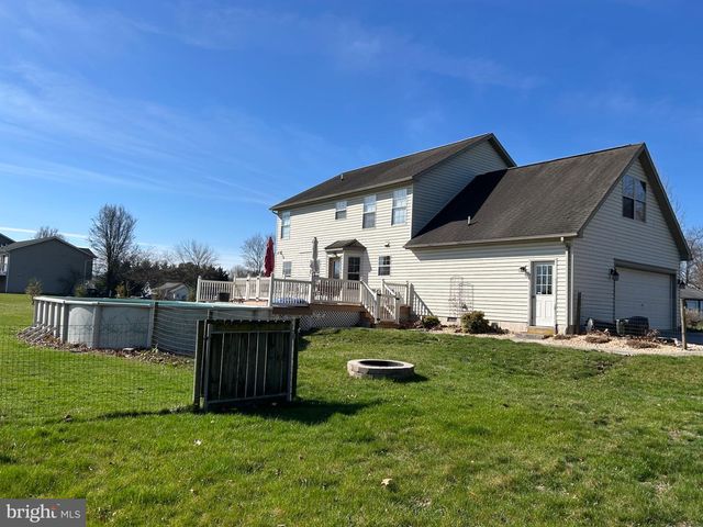 35 FOX MEADOW DR, Abbottstown, PA 17301