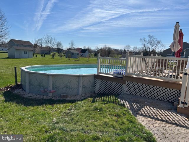 35 FOX MEADOW DR, Abbottstown, PA 17301