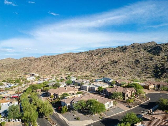 8705 S 24TH Place, Phoenix, AZ 85042