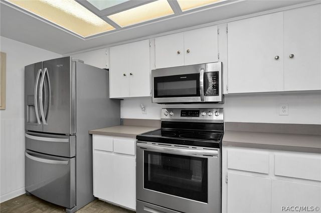 16 Golfview Court, Homosassa, FL 34446