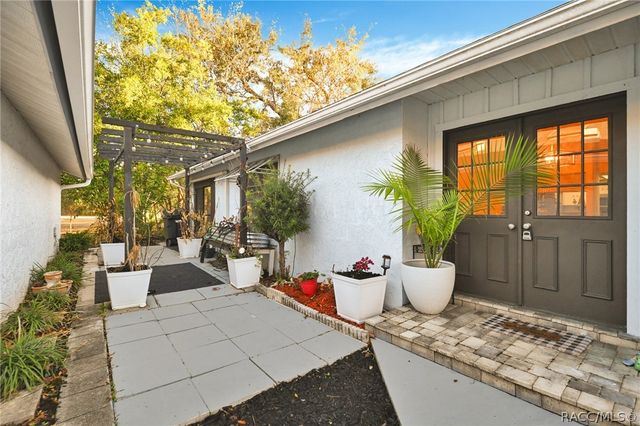 16 Golfview Court, Homosassa, FL 34446