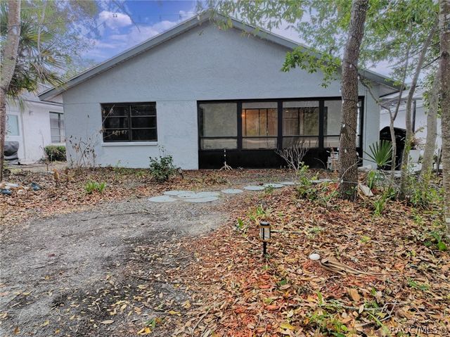 16 Golfview Court, Homosassa, FL 34446