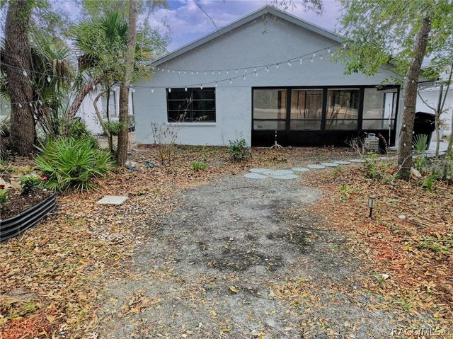 16 Golfview Court, Homosassa, FL 34446