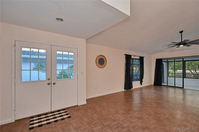 16 Golfview Court, Homosassa, FL 34446