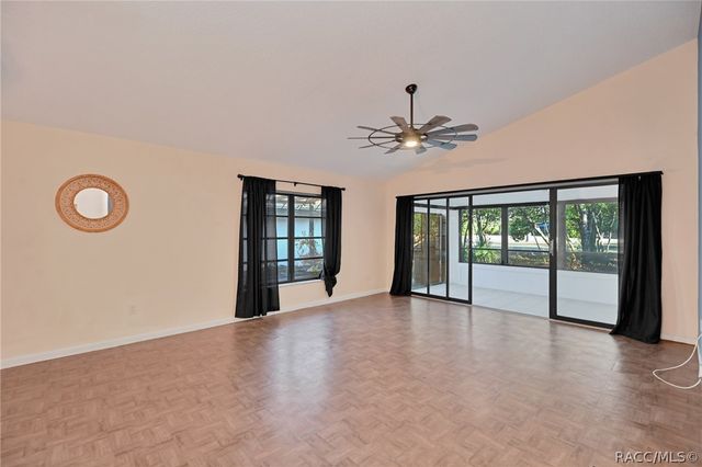 16 Golfview Court, Homosassa, FL 34446