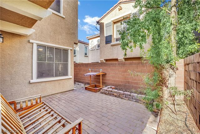 9866 November Rain Street, Las Vegas, NV 89178