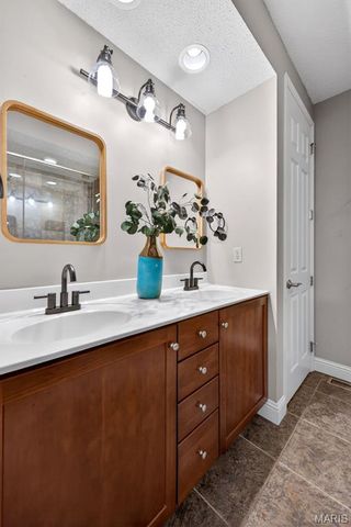 3217 E Arpent Way, St Charles, MO 63301