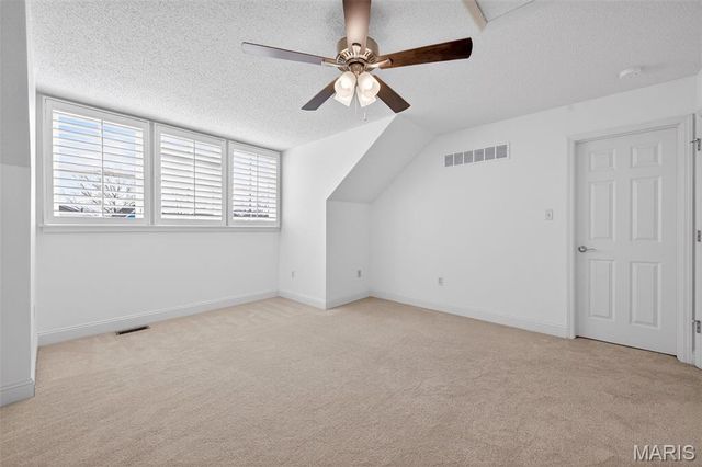 3217 E Arpent Way, St Charles, MO 63301