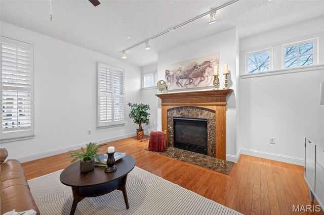 3217 E Arpent Way, St Charles, MO 63301