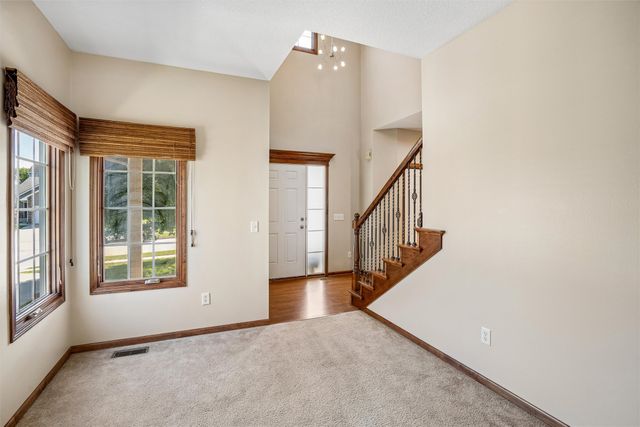 1305 Parkhill Drive, Norwalk, IA 50211