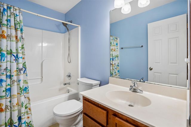 1305 Parkhill Drive, Norwalk, IA 50211