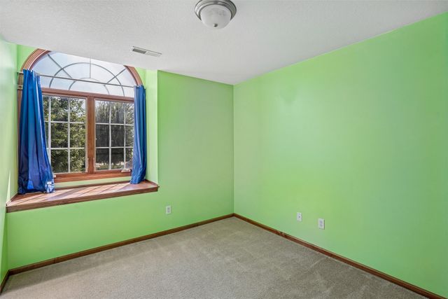 1305 Parkhill Drive, Norwalk, IA 50211
